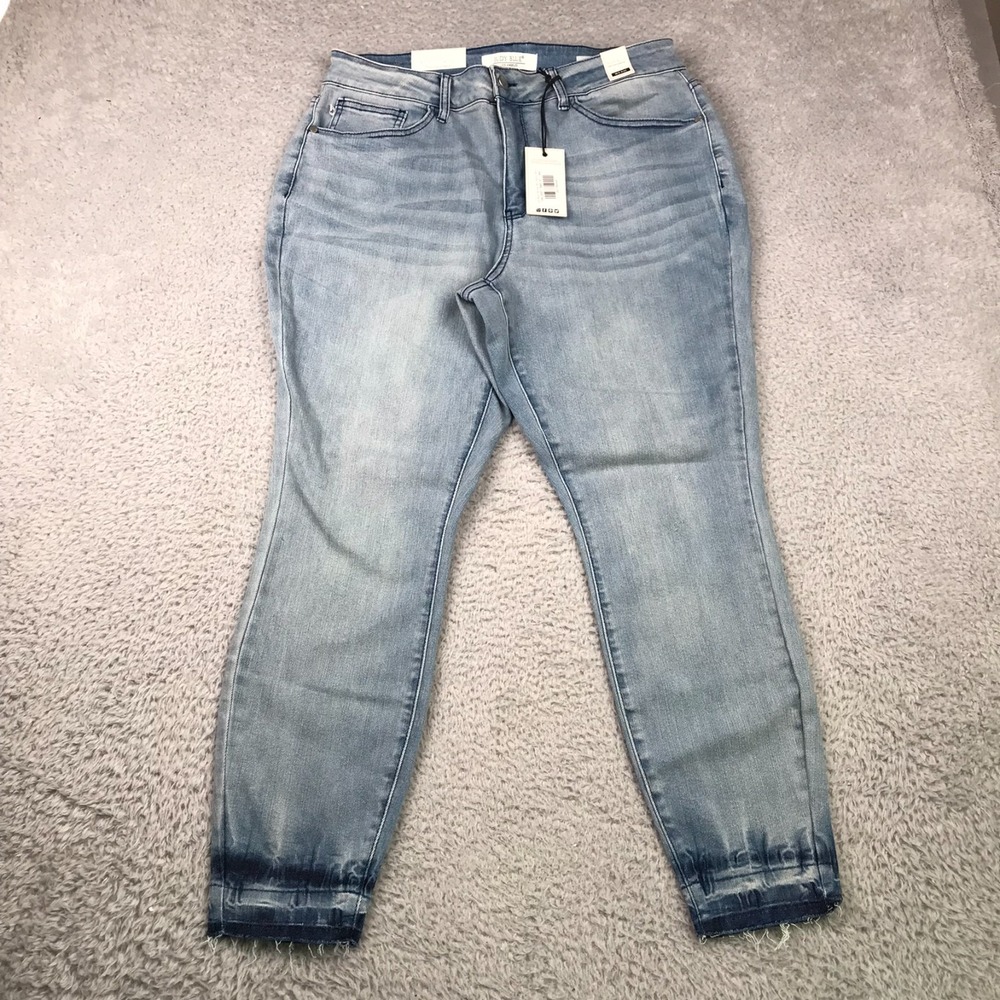 Judy Blue Jeans Womens 14W Light Wash Mid Rise Skinny Fit Stretch Denim NEW NWT